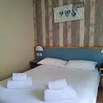 Hotel Restaurant Les Chataigniers Privas