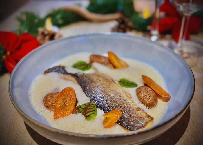 Отель Restaurant Les Chataigniers