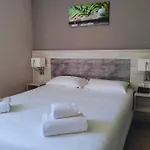 Hotel Restaurant Les Chataigniers 3*