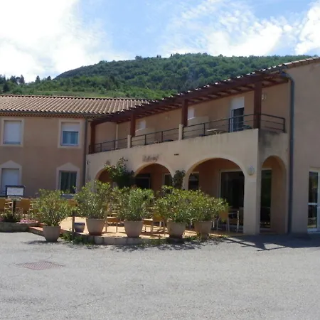 Hotel Restaurant Les Chataigniers 3*